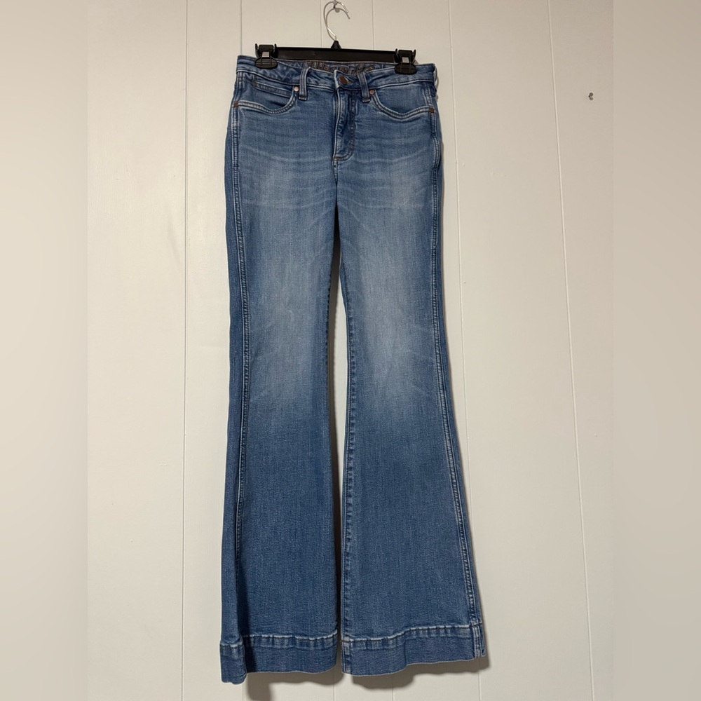 Women’s Wrangler High Rise Trouser Jeans Size 27x34